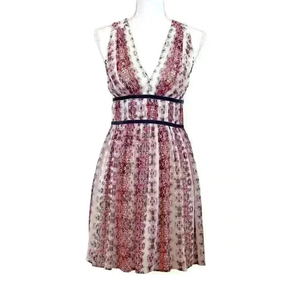 Abercrombie & Fitch Dresses & Skirts - Abercrombie & Fitch Floral Sleeveless V-Neck Mini Dress Velvet Detail Size Small